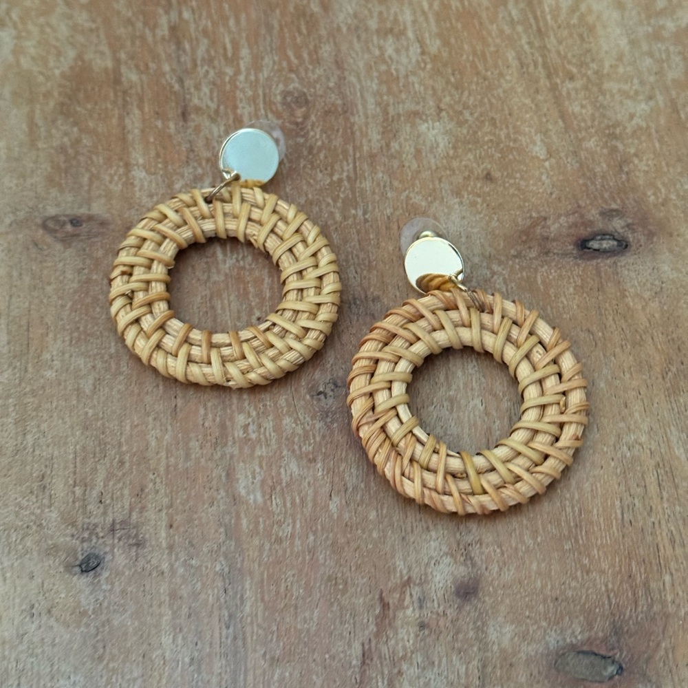Artisan Wicker Hoop Earrings Natural Rattan Boho Gold Post Lightweight 1.5”